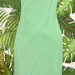 NWT Billabong Green Sleeveless Dress sz Small (wear 2-ways)